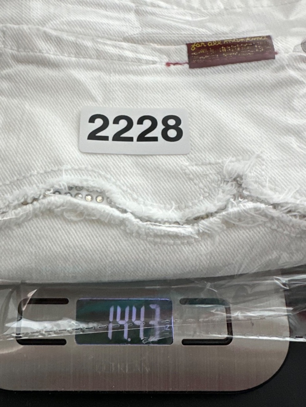 7 For All Mankind Sz 27 White Denim Low-Rise Skinny Jeans Y2K Rhinestone Pockets - Picture 11 of 11